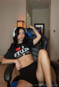 Omg i can t resist my ex boyfriends huge cock he fucks me so deep i part 1