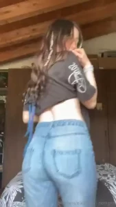 Come mi stanno questi jeans sono jeggings li ho comprati quando andavo