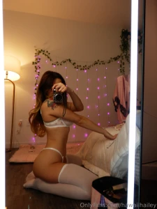 I m online babeee cum talk to me