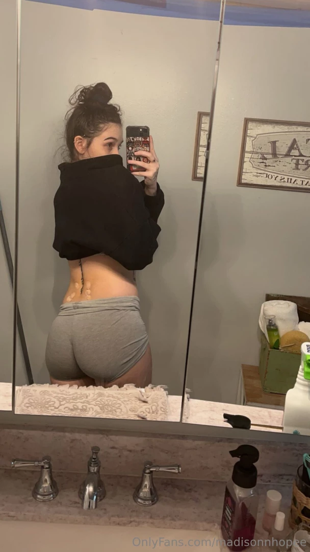 Spank my thick booty 