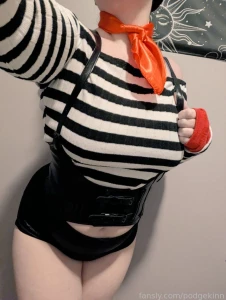 Do we fuck with this or should i do the full leggings - cosplay hentai