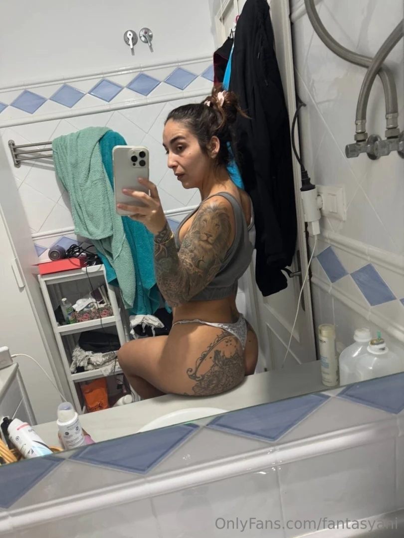 I m online right now baby message me 