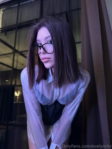 Just imagine i come to our first date dressed like this what s the