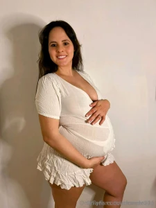 This thick glowing beauty cande221 has been extra needy lately part 1