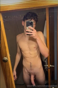 What a hottie with a big kylesfree free go check out his free page for