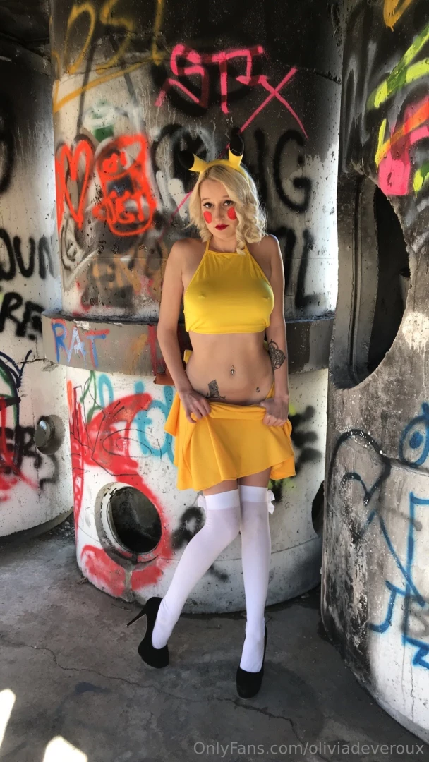Flash sale get a pika-peek at this pikachu cosplay minishoot i just 