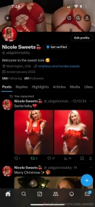 Follow my twitter dm me and get a free boobie pic