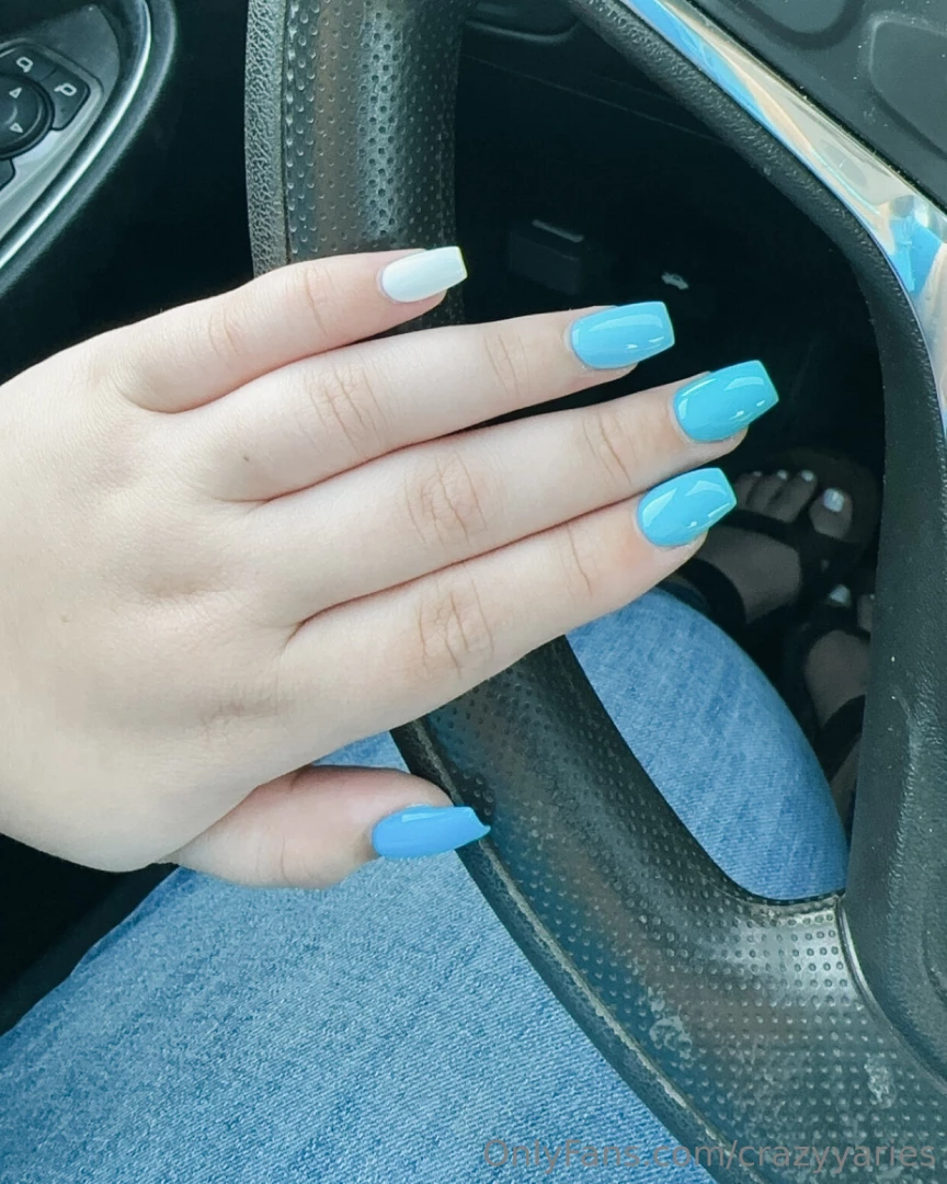 Guess what i got my nails and toes done for the first time in over 2 
