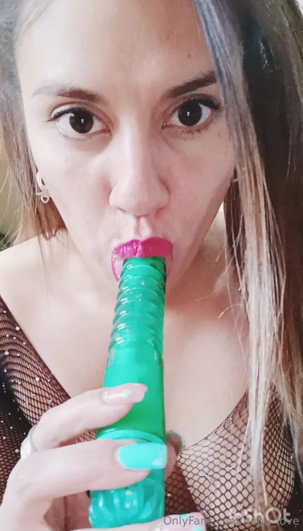 Love do you want to see how i put the dildo in my vagina and ass part 4 