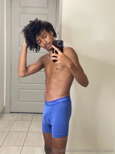 How s your day going come chat with your boy