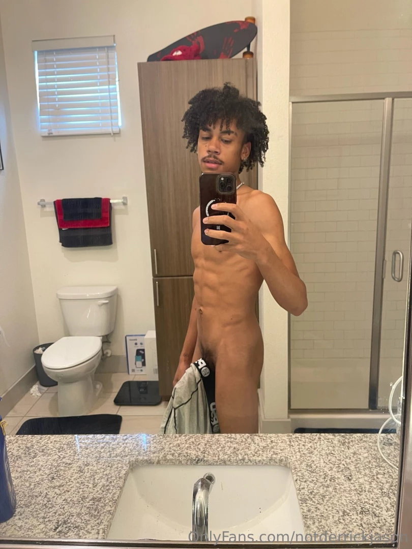This dick needs some attention 