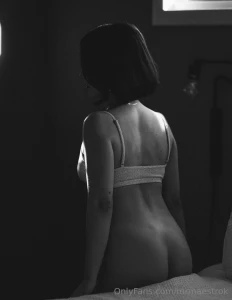 New vid alert had this absolute looker slide into my dm s wanting a part 1