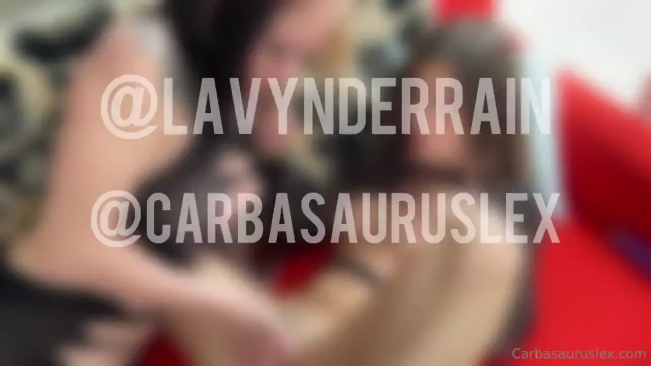 Lavynderrain and i decided to get sexy and shake some ass on the couch 