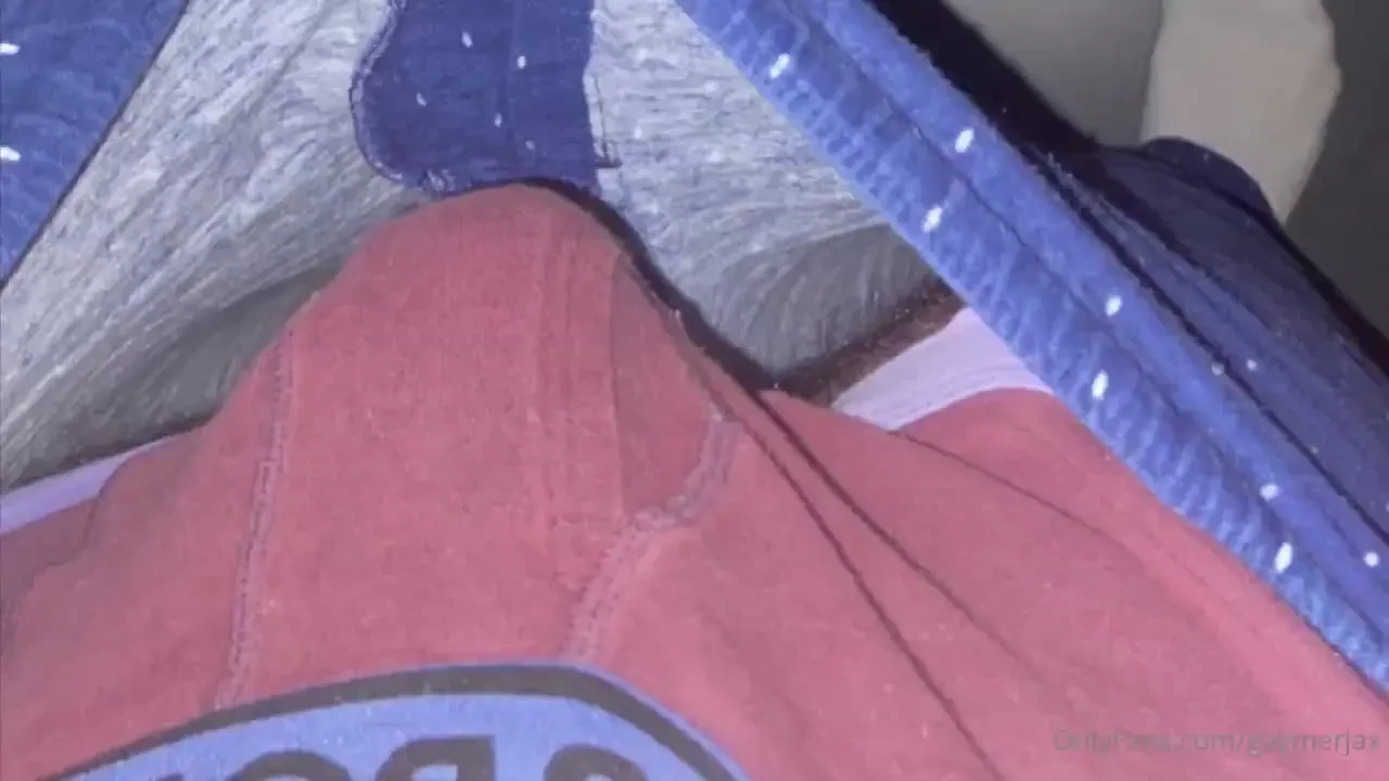 Pov we are sexting on snapchat 