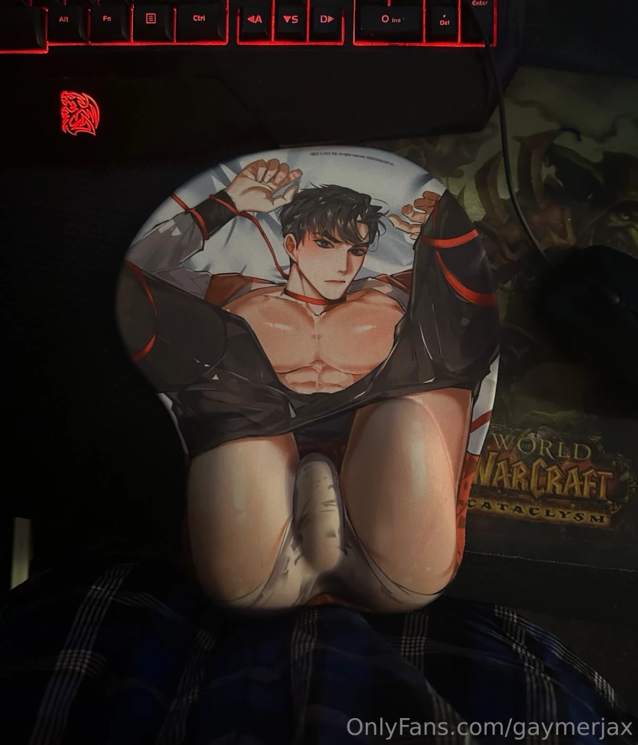 Just released my new mousepad video exclusively on my vip page 