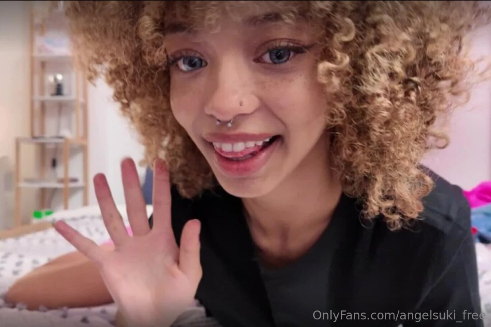 7 31 mins long of me masturbating moaning loudly and moreeee tip here 