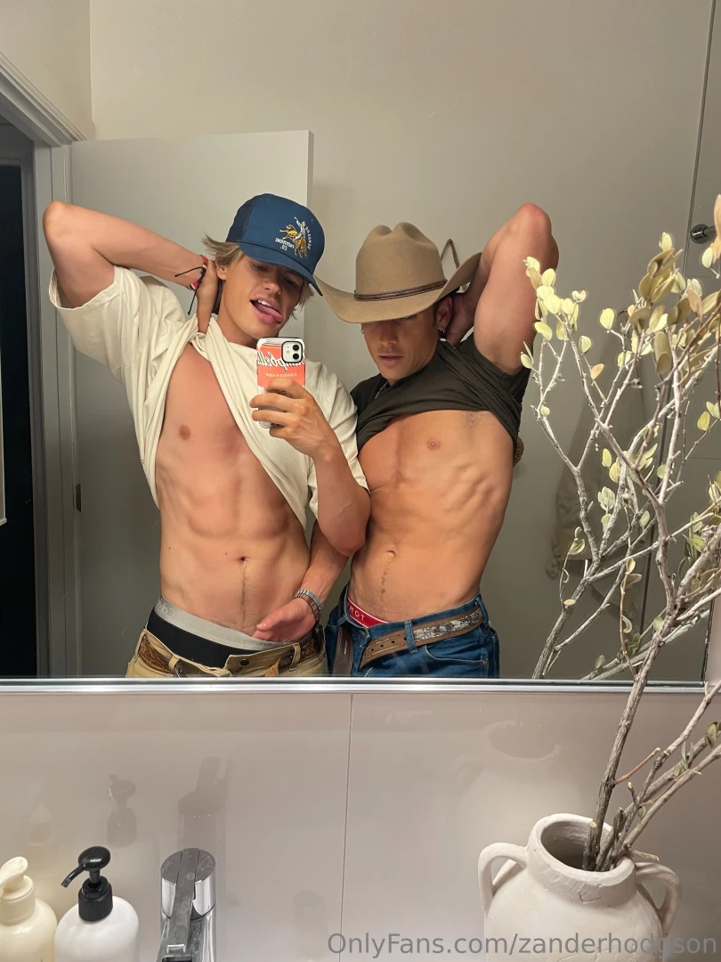 Ur favourite cowboys tip if you dream to be part of this unleashed duo 