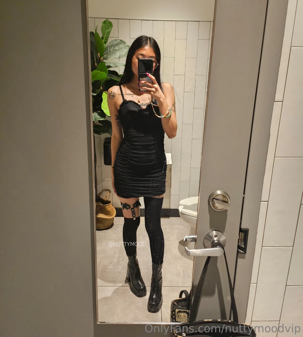 The tale of the og date fit amp the cute lace panties underneath hehe 