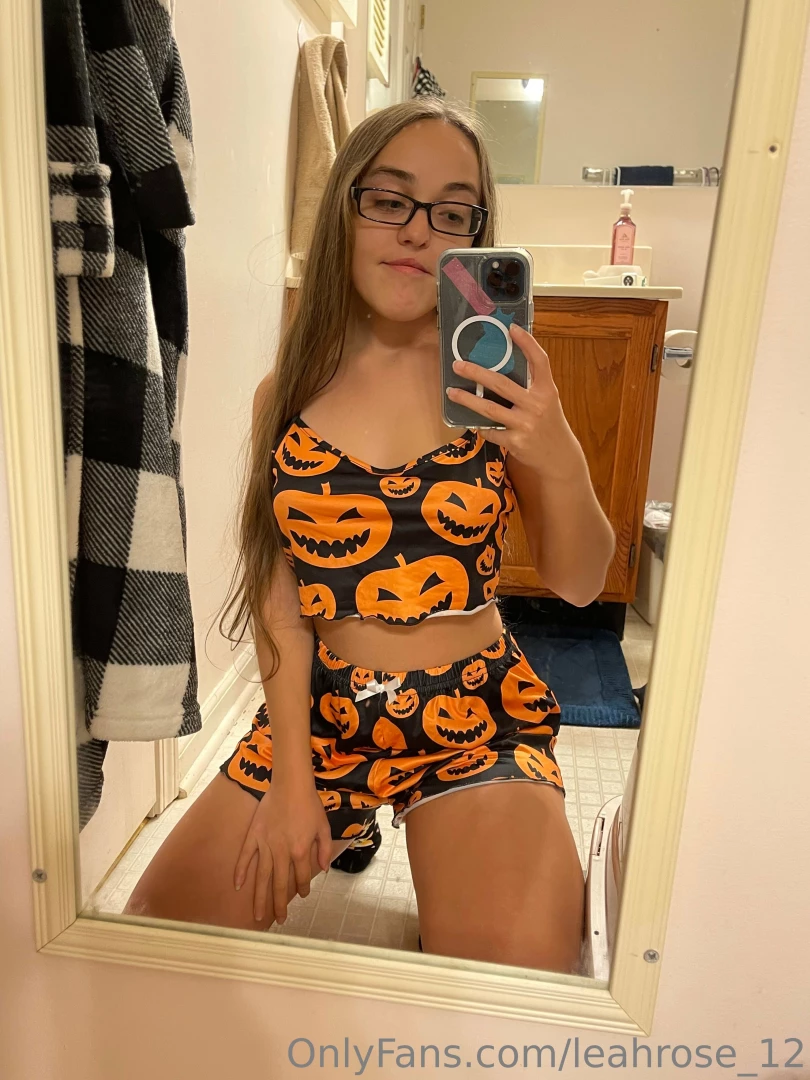 Anybody else already in the halloween mood or is it just me part 2 