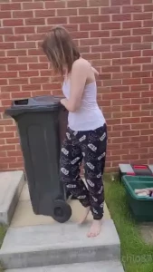 Just brining the bin in