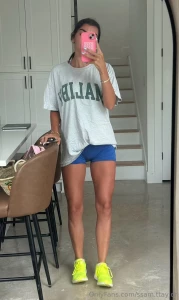 Gym fit today i love a baggy shirt vibe