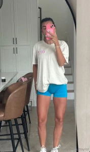 Big shirt again don t me