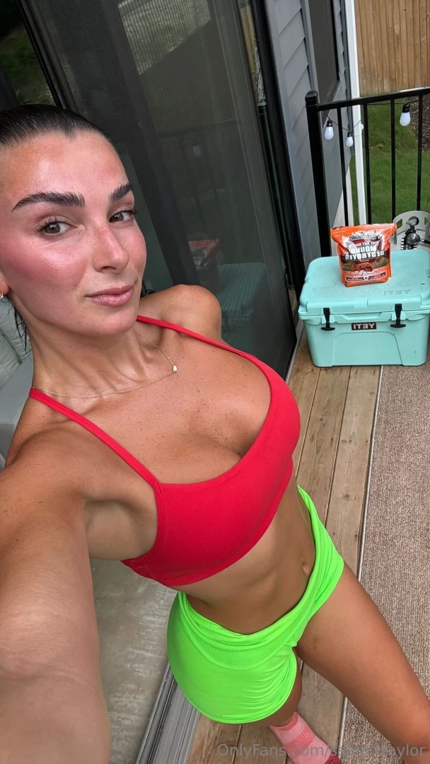 Wait i really can t get over this set 