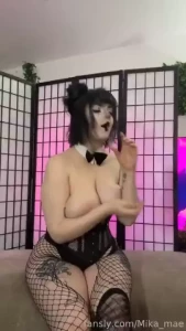 Want to find out if it honks when you fuck it part 1