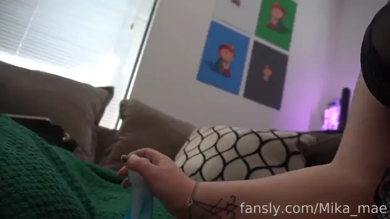 Pov you lay on my thicc pillow thighs as i play with your hair stroke 