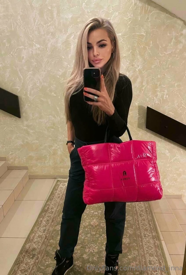 Does this pink bag look good for me or i should take another one 
