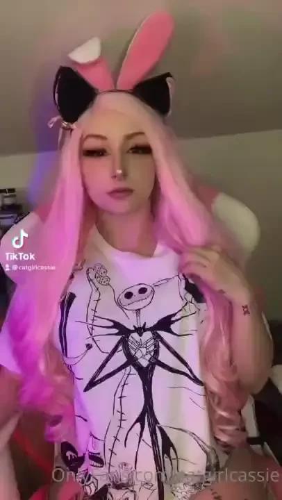 Full set available tomorrow 