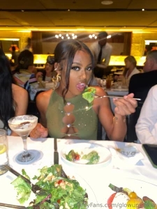 Eat you veggies a healthy diet contains a colorful plate