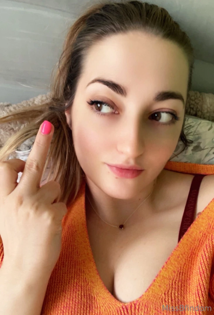 Worship my middle finger 