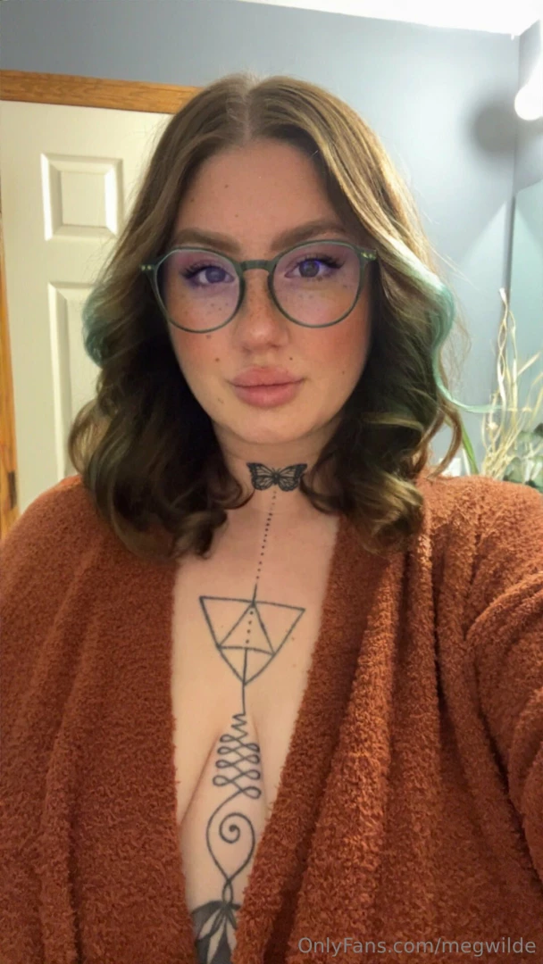 I just got this cozy teddy robe today amp made a whole lotta content 