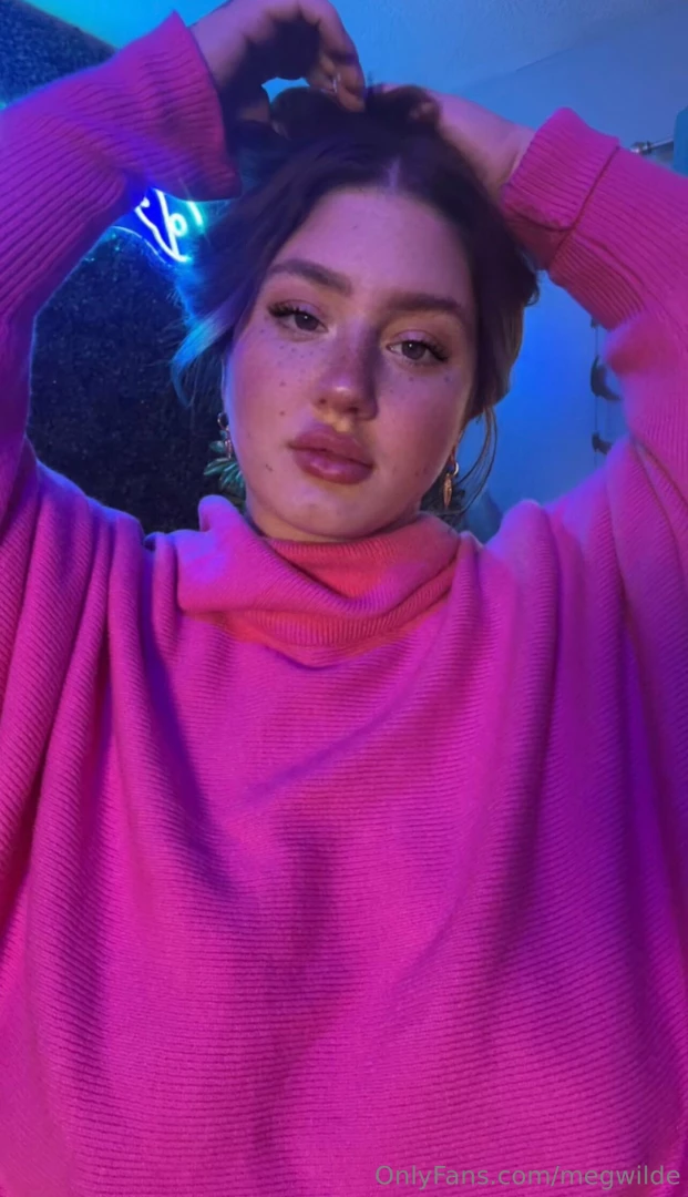 I just wanna cuddle and watch football and make chili 