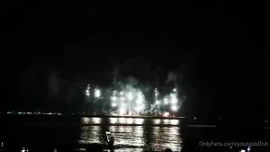 Hi my fans today i went to look fireworks festival pattaya and i show