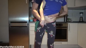 Love to rub my little stepsisters pussy until screaming orgasms when