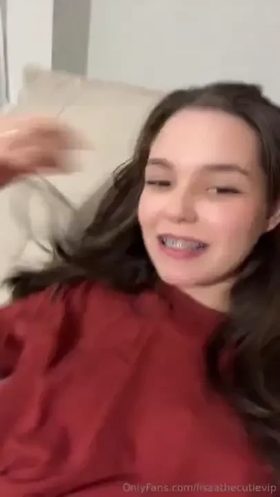 You like a girl this cute 