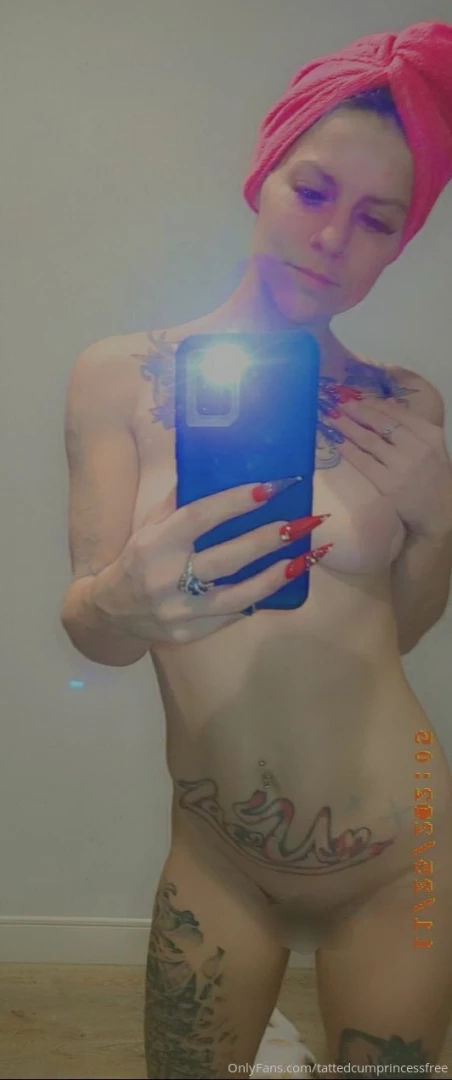 Check those dms for the uncensored pic and a special video happy wap 