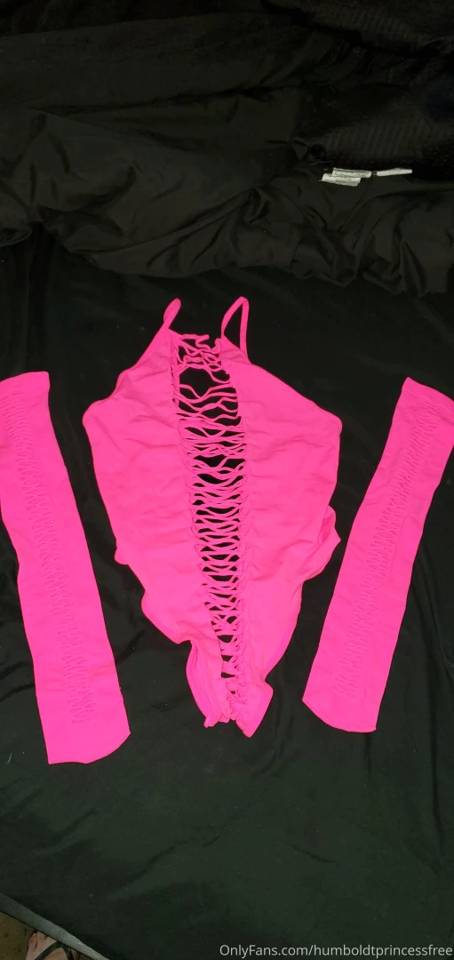 Got this new sexy outfit for yall leave a tip if you want to see me in 