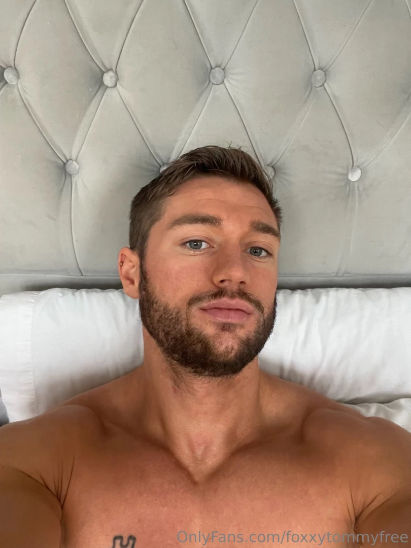 Come on babe let s get back in bed and cuddle 