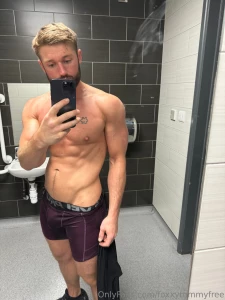 I m the type of guy that likes to kiss you while i fuck you onlyfans