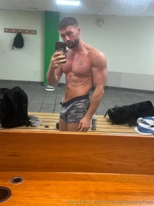 Morning baby the only thing i m missing in this picture here is you