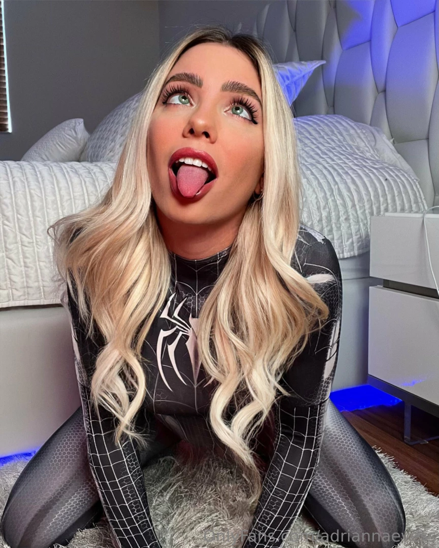 Describe me w 3 emojis i dare u 