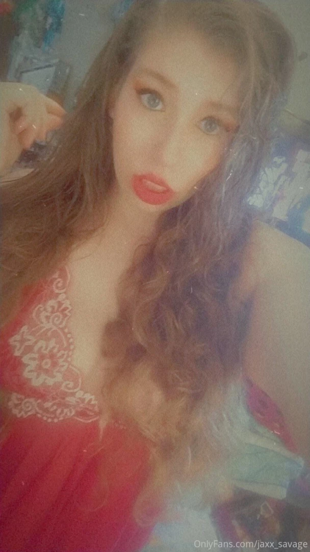 Sexy in red 7 pictures and one 5 minute video guaranteed to change part 3 