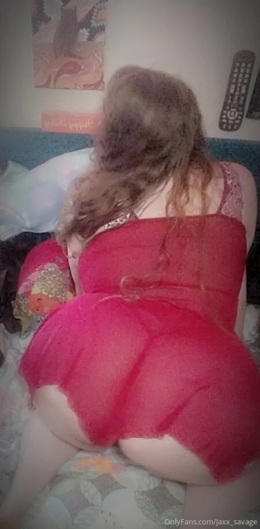 Sexy in red 7 pictures and one 5 minute video guaranteed to change part 1 