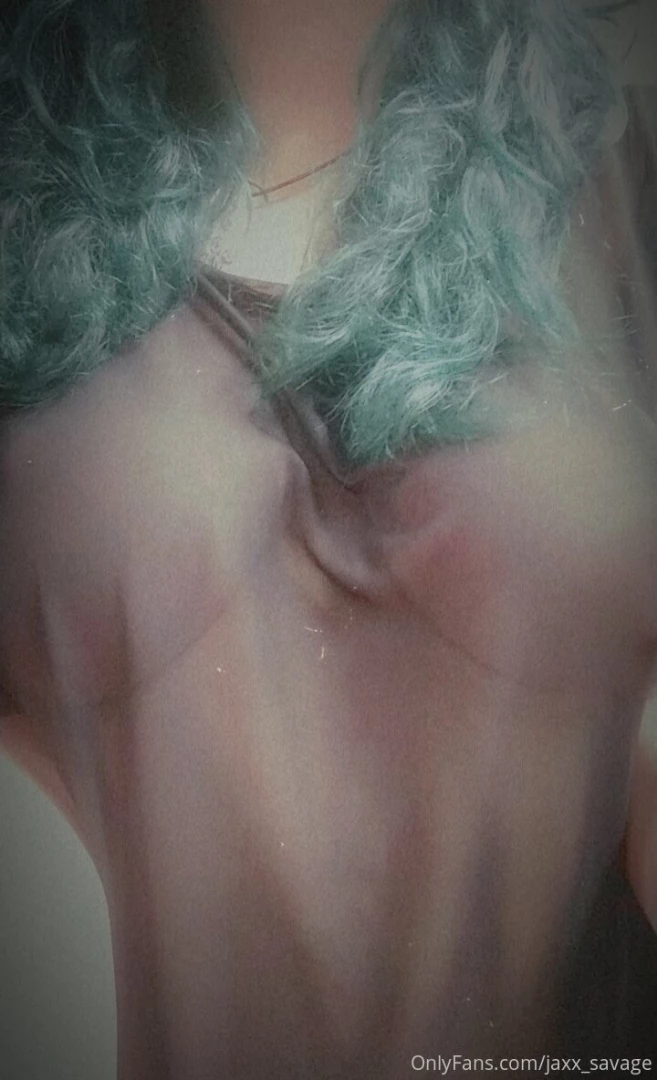 Your favorite mermaid is back happy holidays everyone i can t thank 