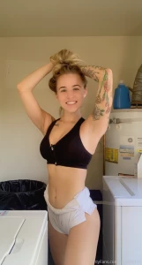 Just a little laundry room selfie