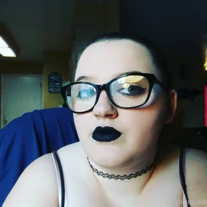 Tried gothic makeup once and actually really liked it should do it