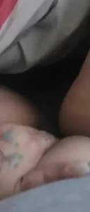 Despert y no pude evitar tocarme a la noche por mensaje les env o el